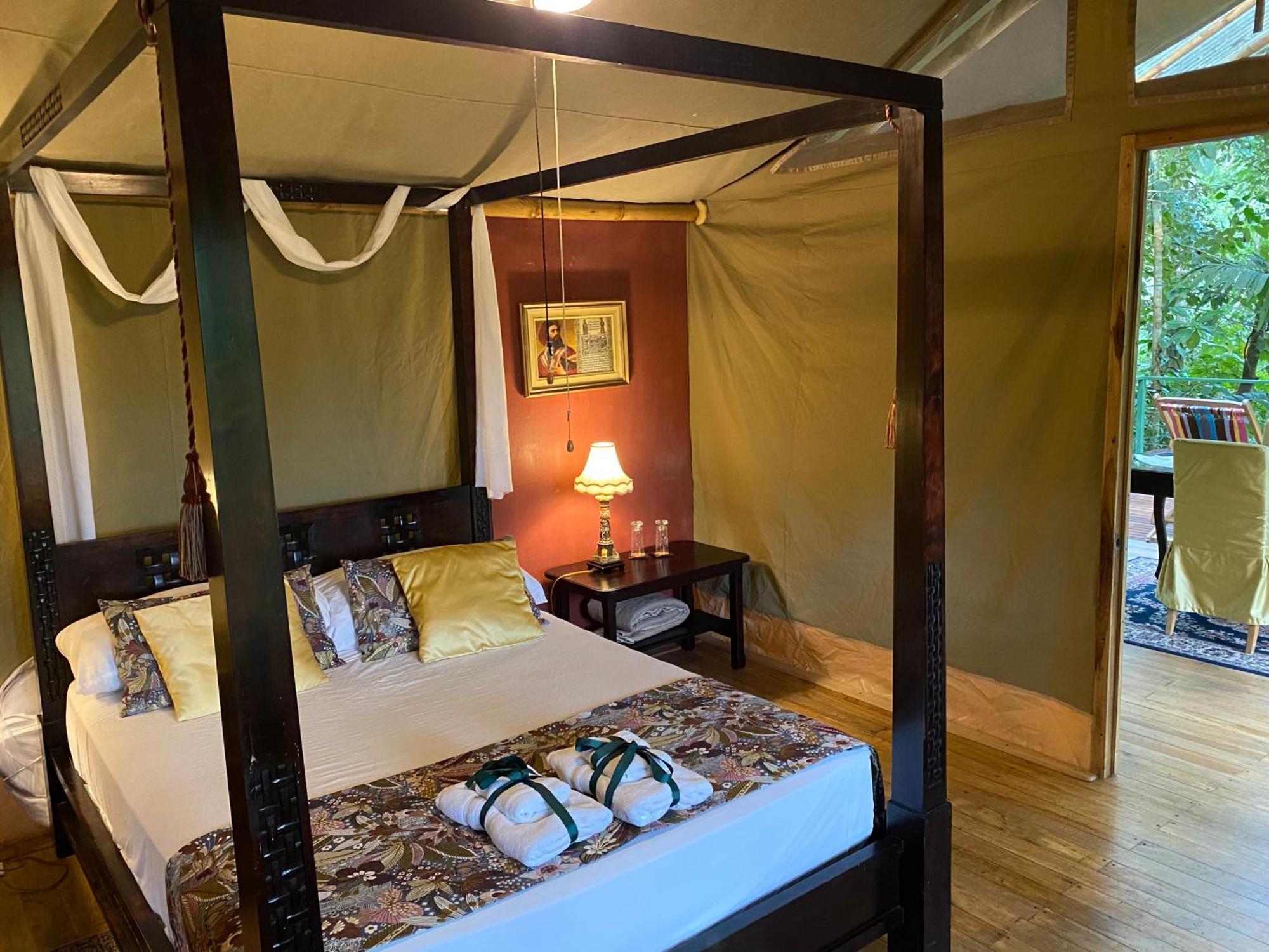 Colina Secreta - Glamping And Villas Puerto Viejo de Talamanca Екстериор снимка