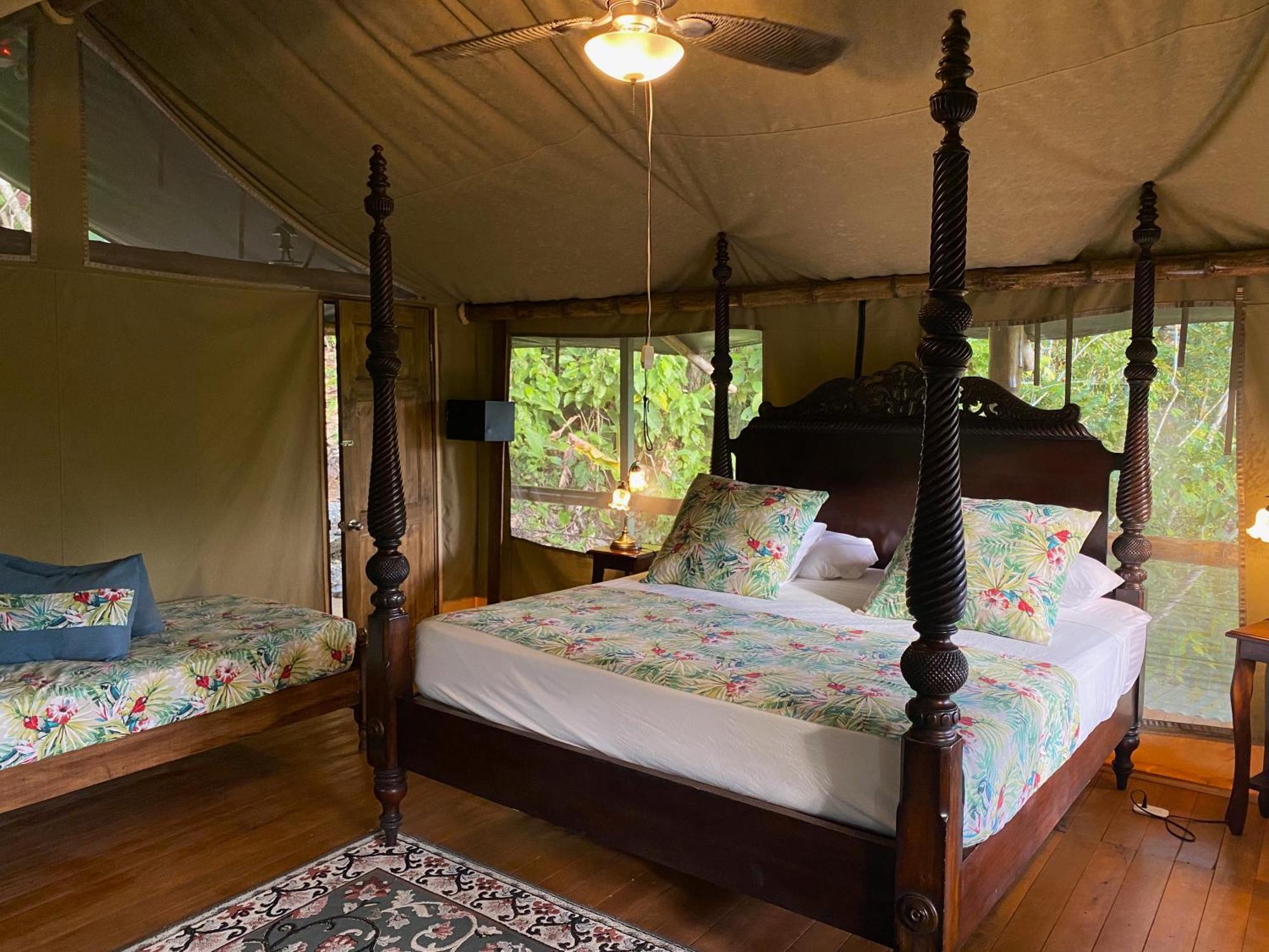 Colina Secreta - Glamping And Villas Puerto Viejo de Talamanca Екстериор снимка